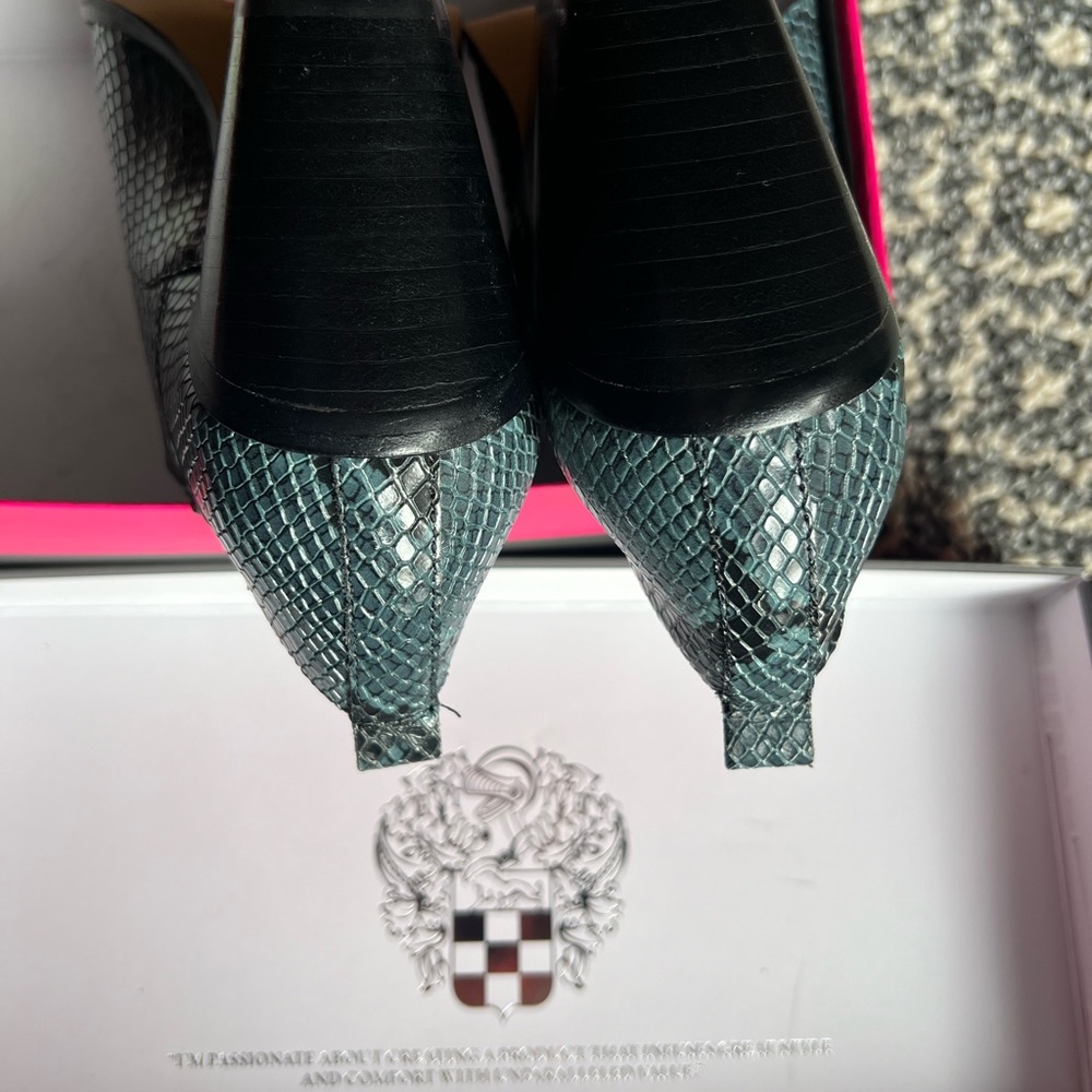 Vince Camuto